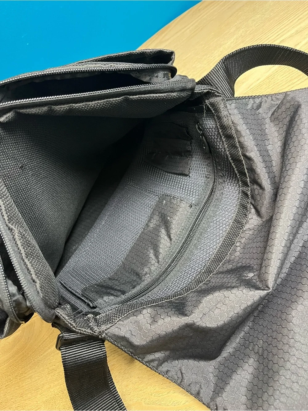 Tumi alpha bravo