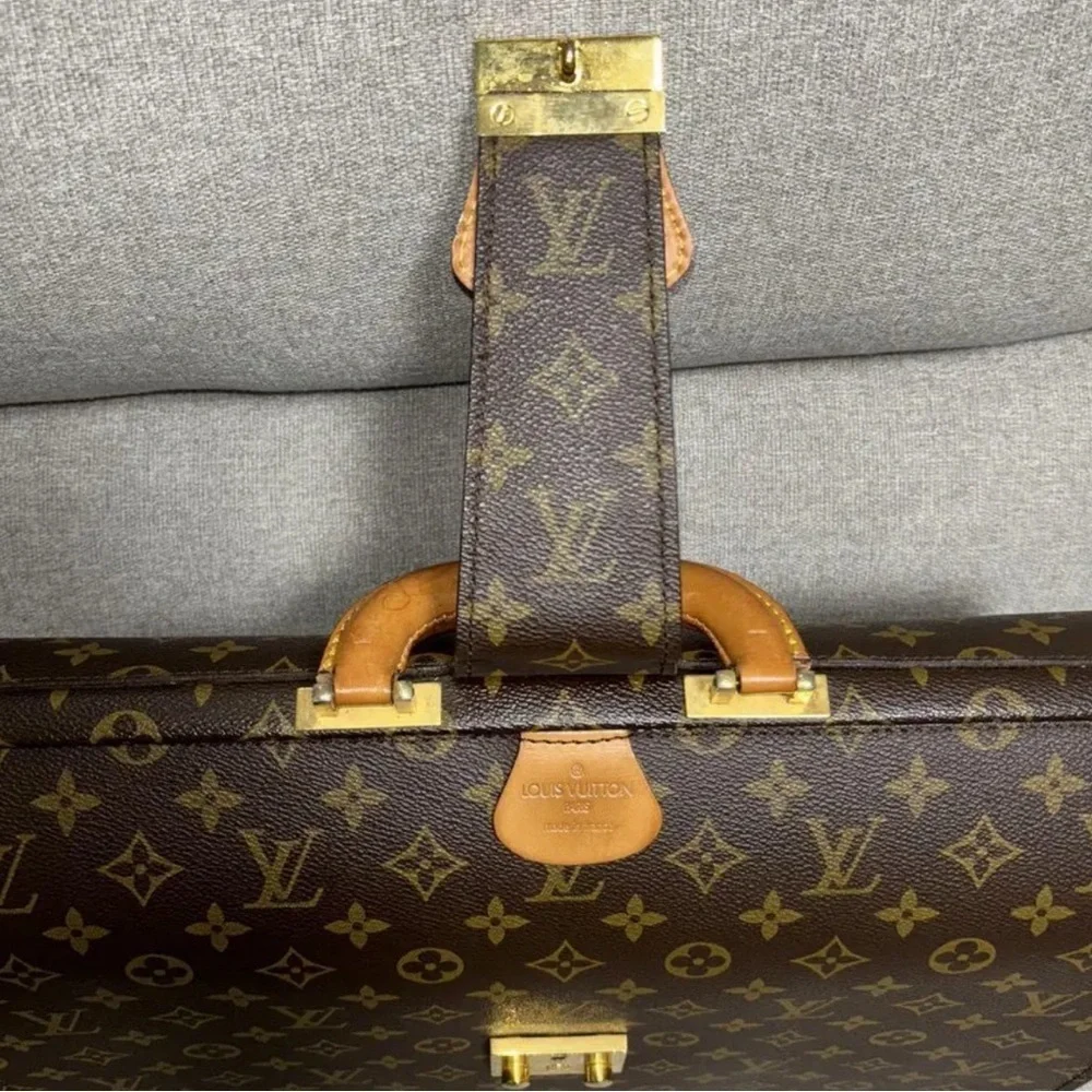 Louis Vuitton Fermoir Serviette Business Briefcase With Key & Box in EUC 💼