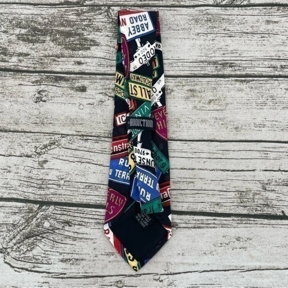 Vintage ADDICTION street signs silk tie
