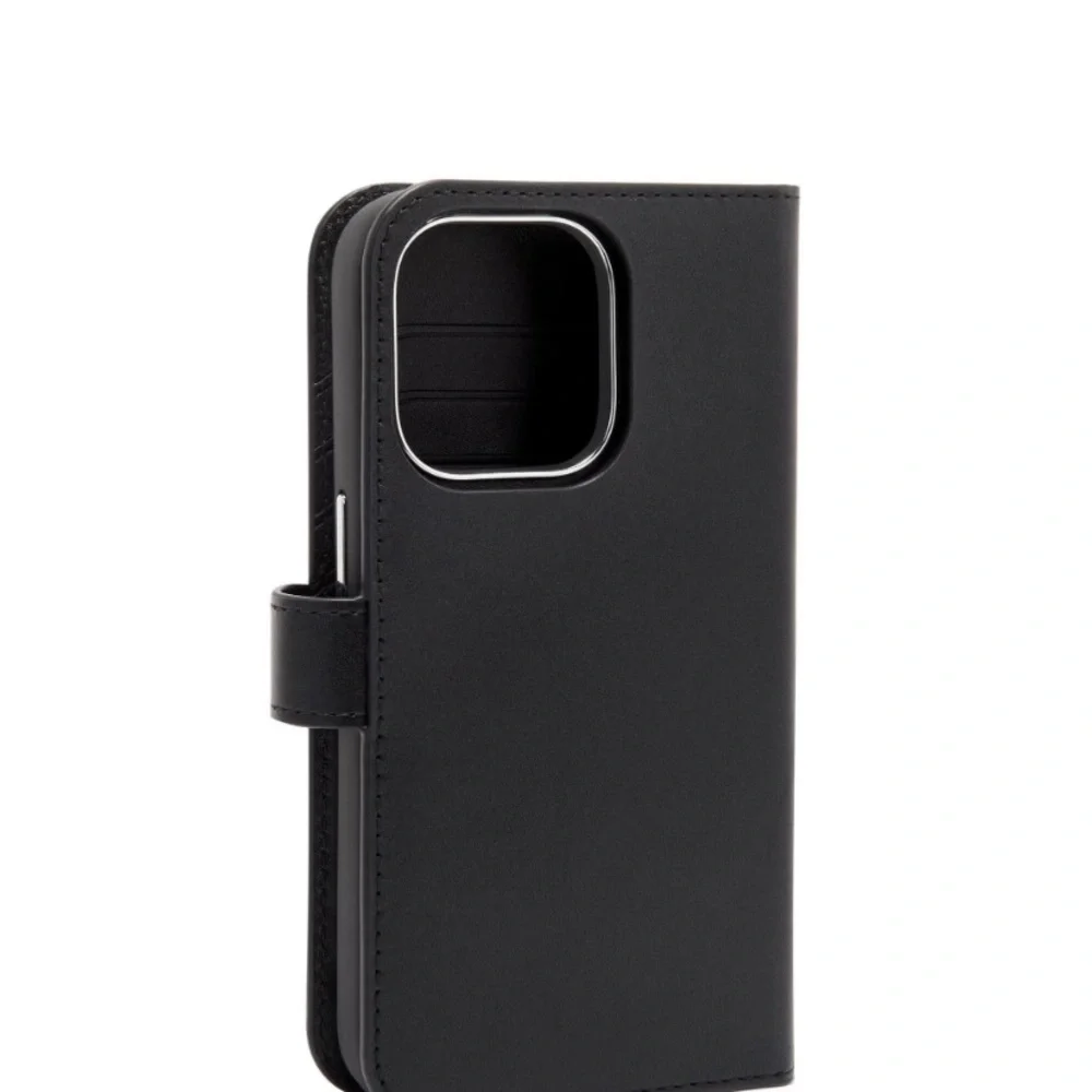 TUMI Folio wallet case iPhone 14Pro NEW! BLACK OR Limited edition 1 BROWN left!