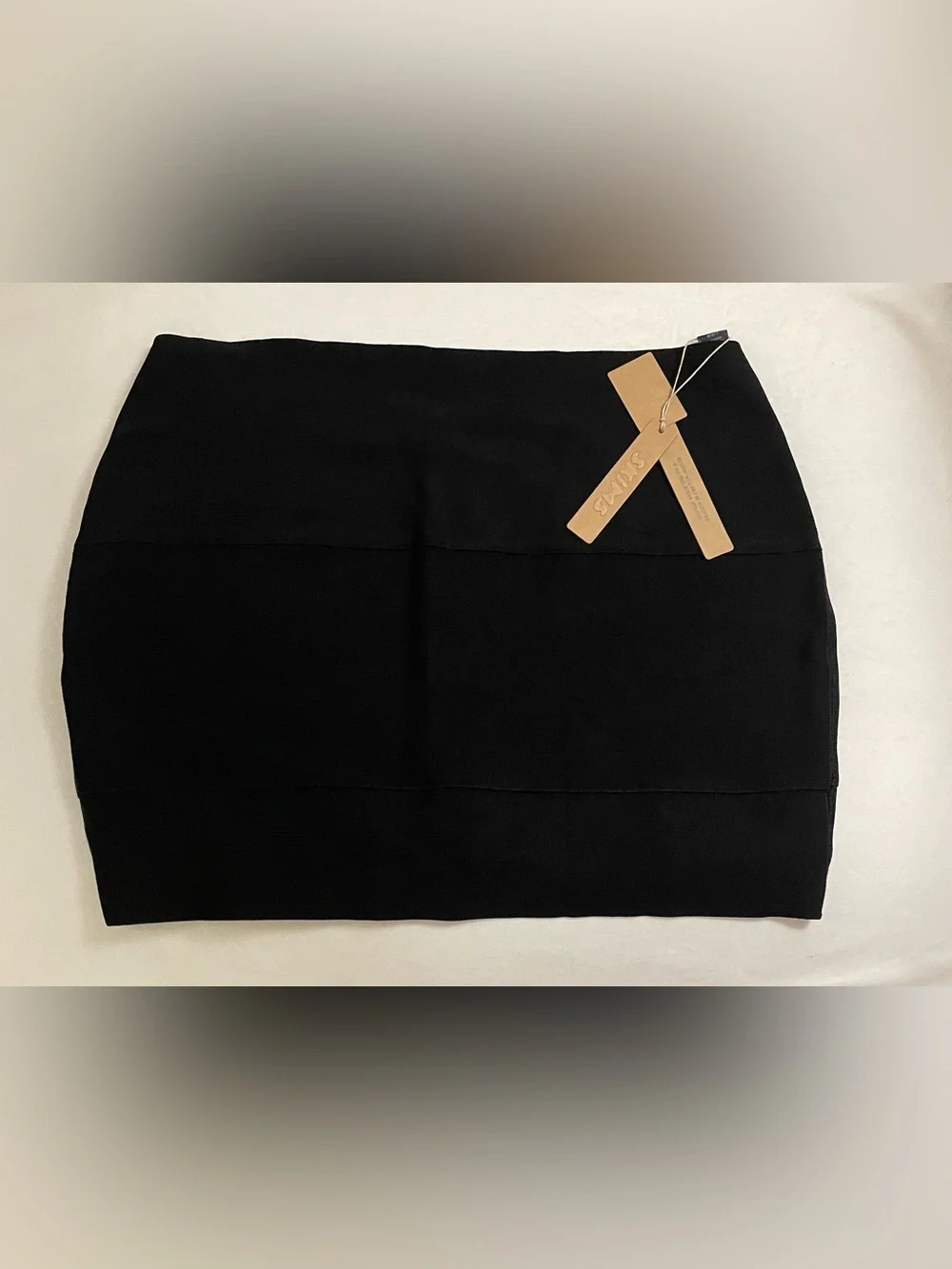Skims NWT Knit Swim Black Onyx V-Waist Stretch Mini Skirt Size L