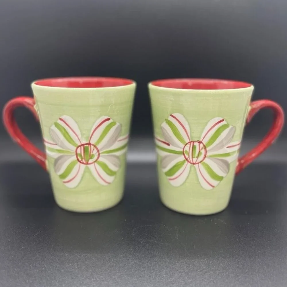 Canterbury Potteries Square Plate with‎ two mugs Green Red Bow Christmas set