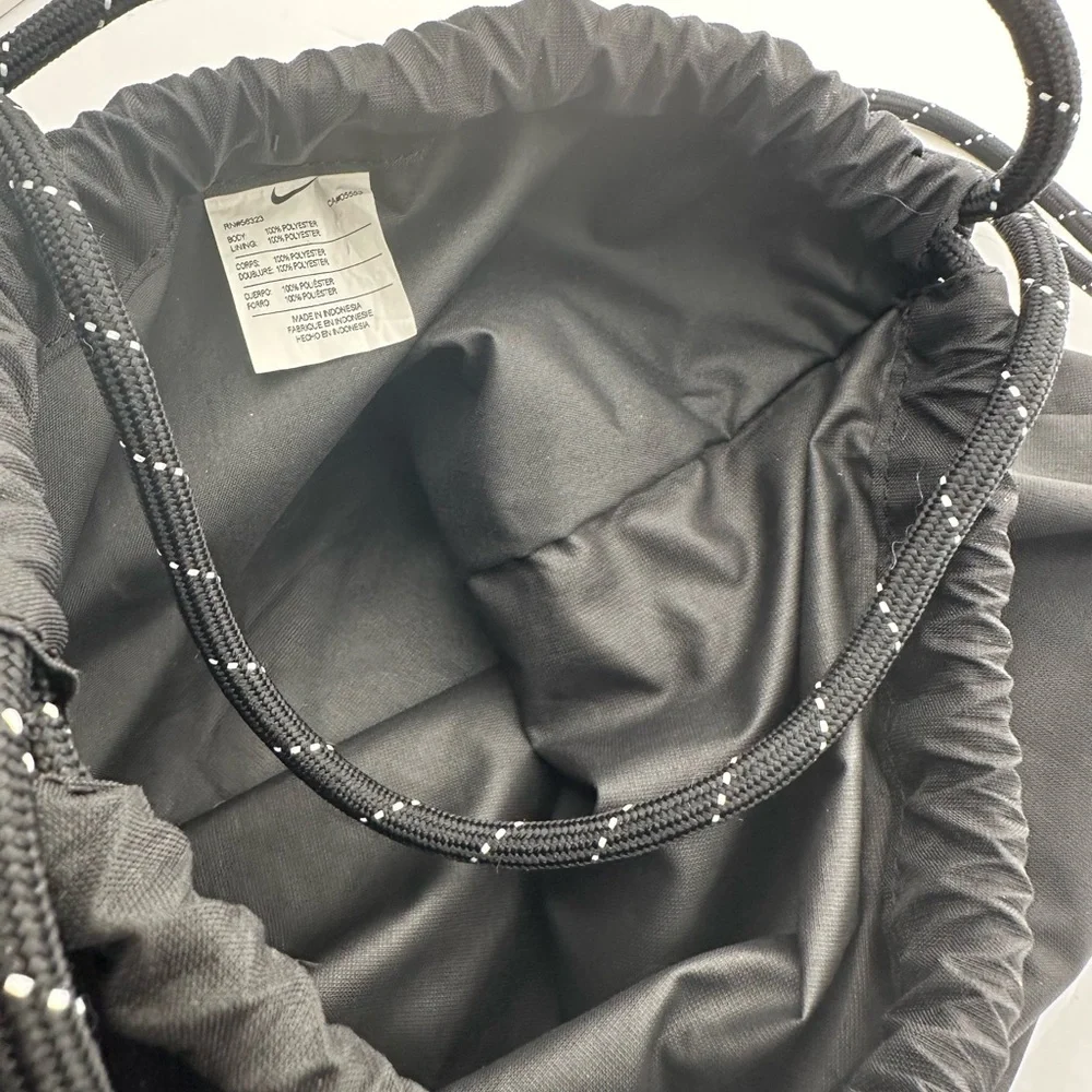 Nike compact drawstring
