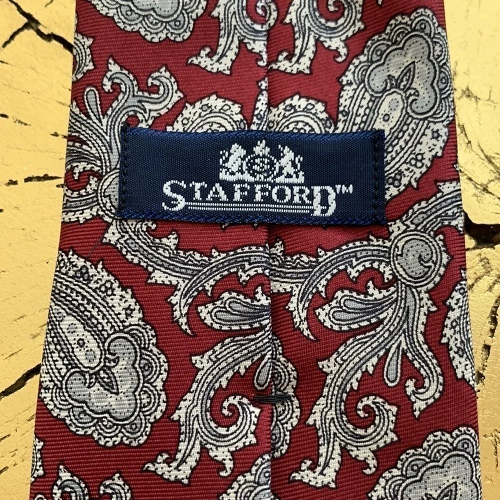 Stafford men’s tie