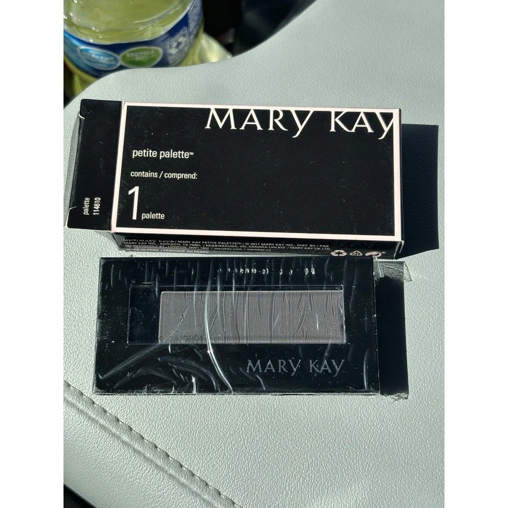 Mary Kay Black Magnetic PETITE PALETTE Compact Empty NIB