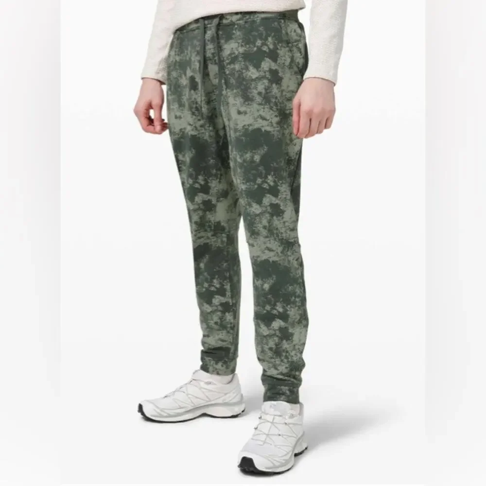 Lululemon city sweat jogger 29” French terry astral smoked spruce green fern M