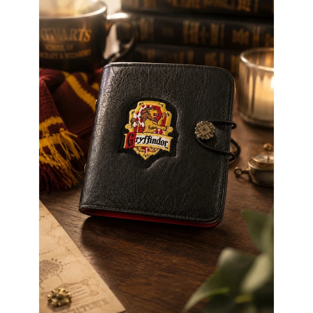 Harry Potter Gryffindor Card Wallet Black Faux Leather House Crest Organizer