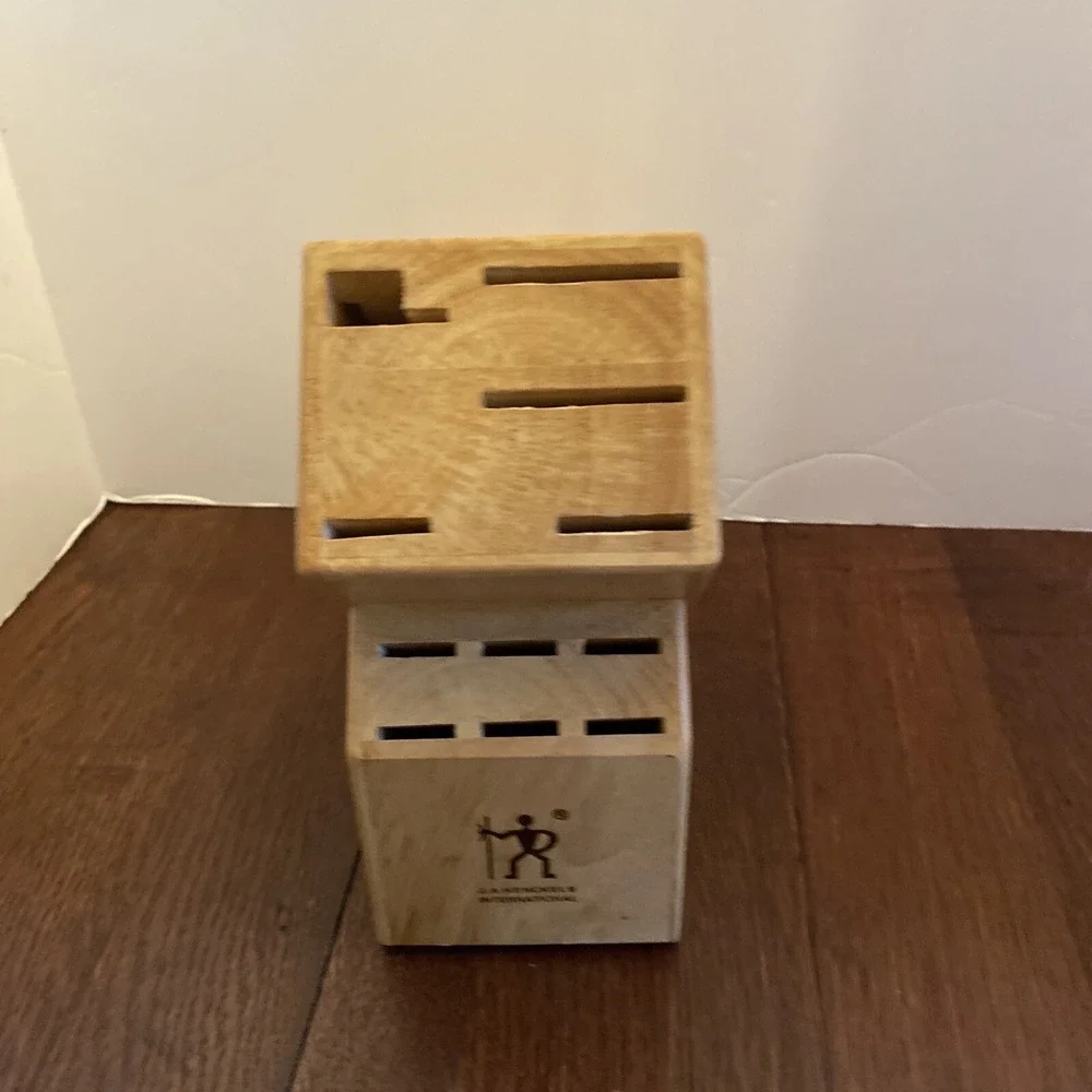 J.A. HENCKELS INTERNATIONAL keep your