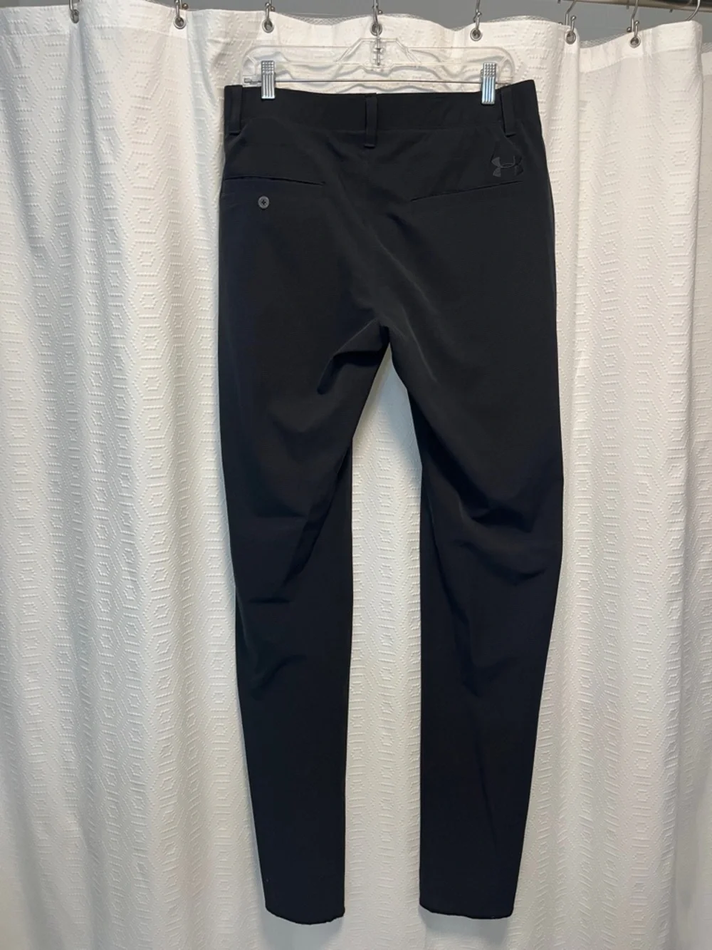 Under Armour Men's Loose fit Black Dress/Golf heatgear Pants