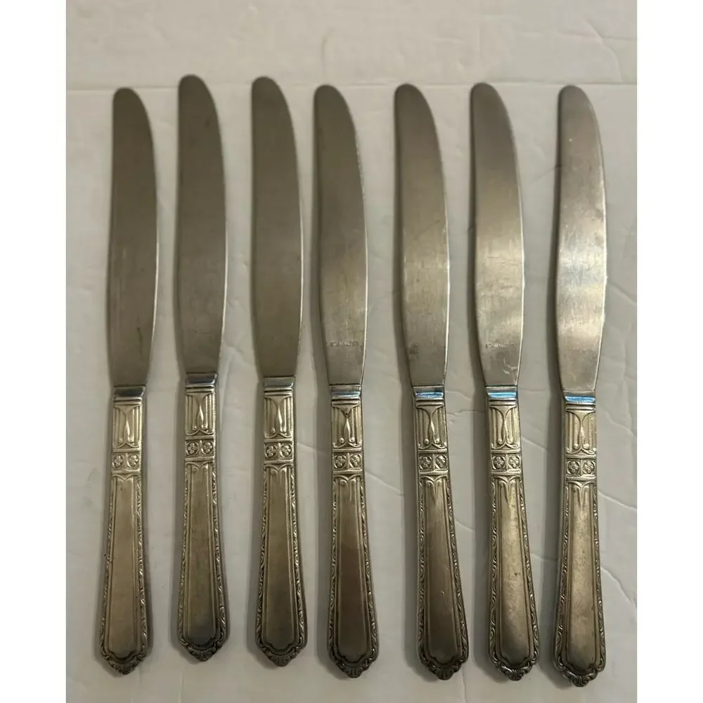 Antique Wallco Sectional A1+ Silver plate Carlton Set (7) Art Deco Grille Knives