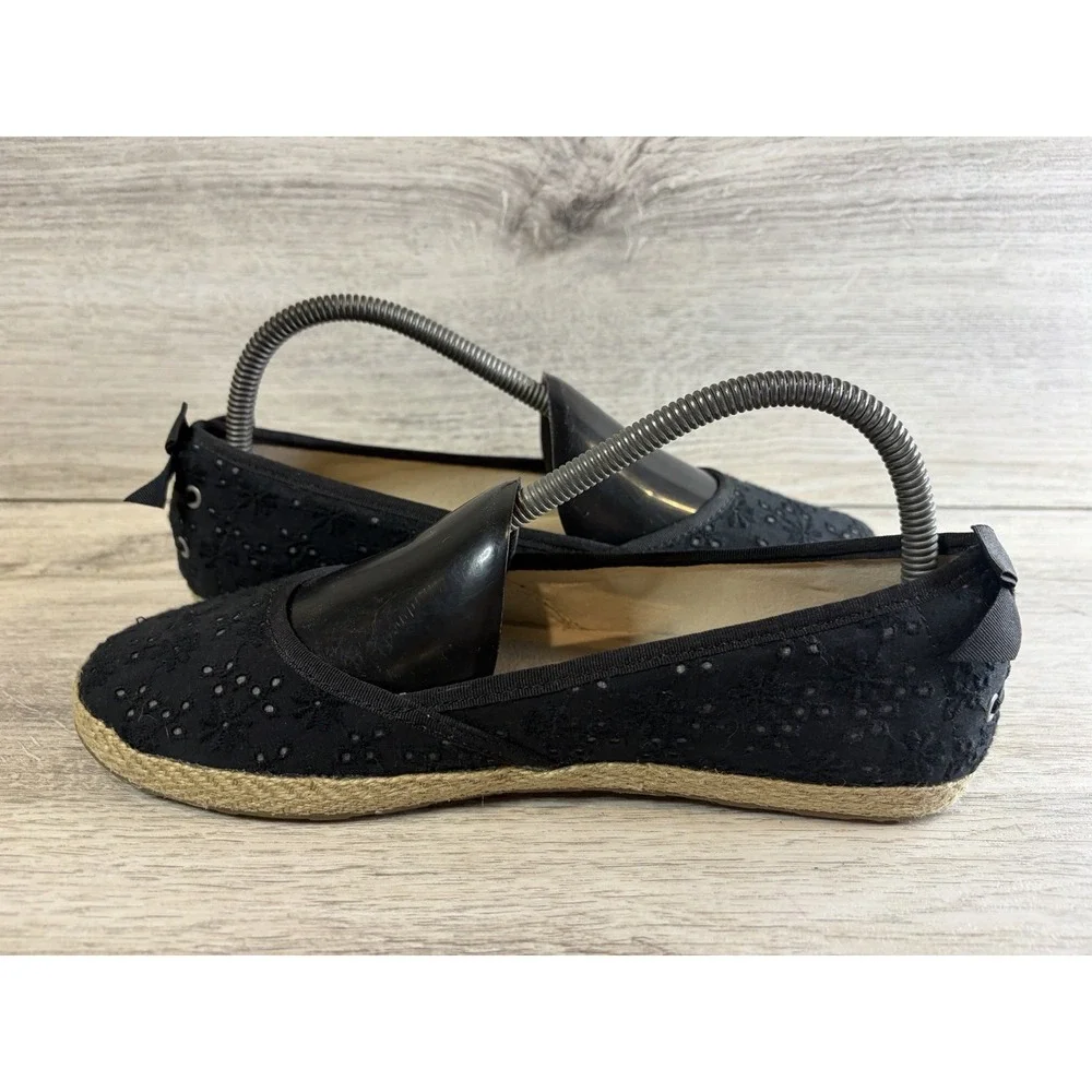 UGG tassy eyelet