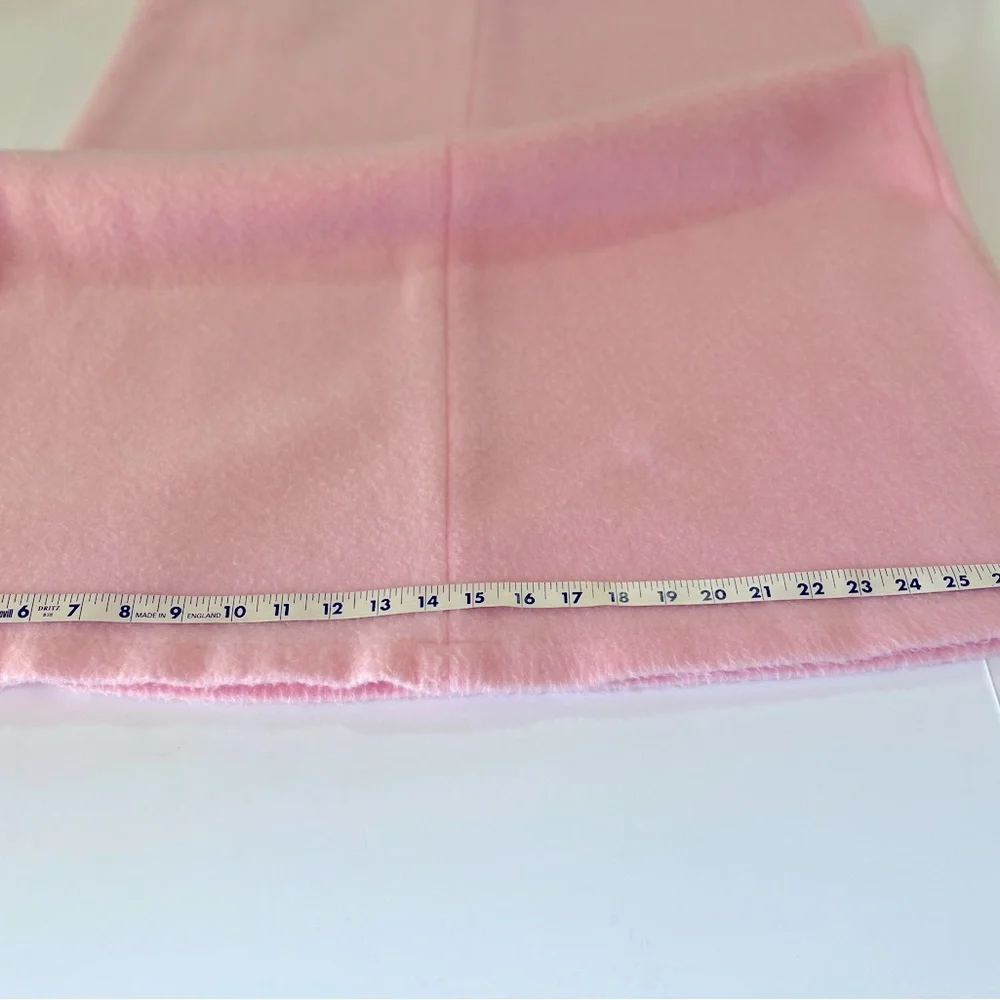 Vintage Cozy Fluffy Pink and White Hooded Bathrobe with Side Pocket. Size=Medium