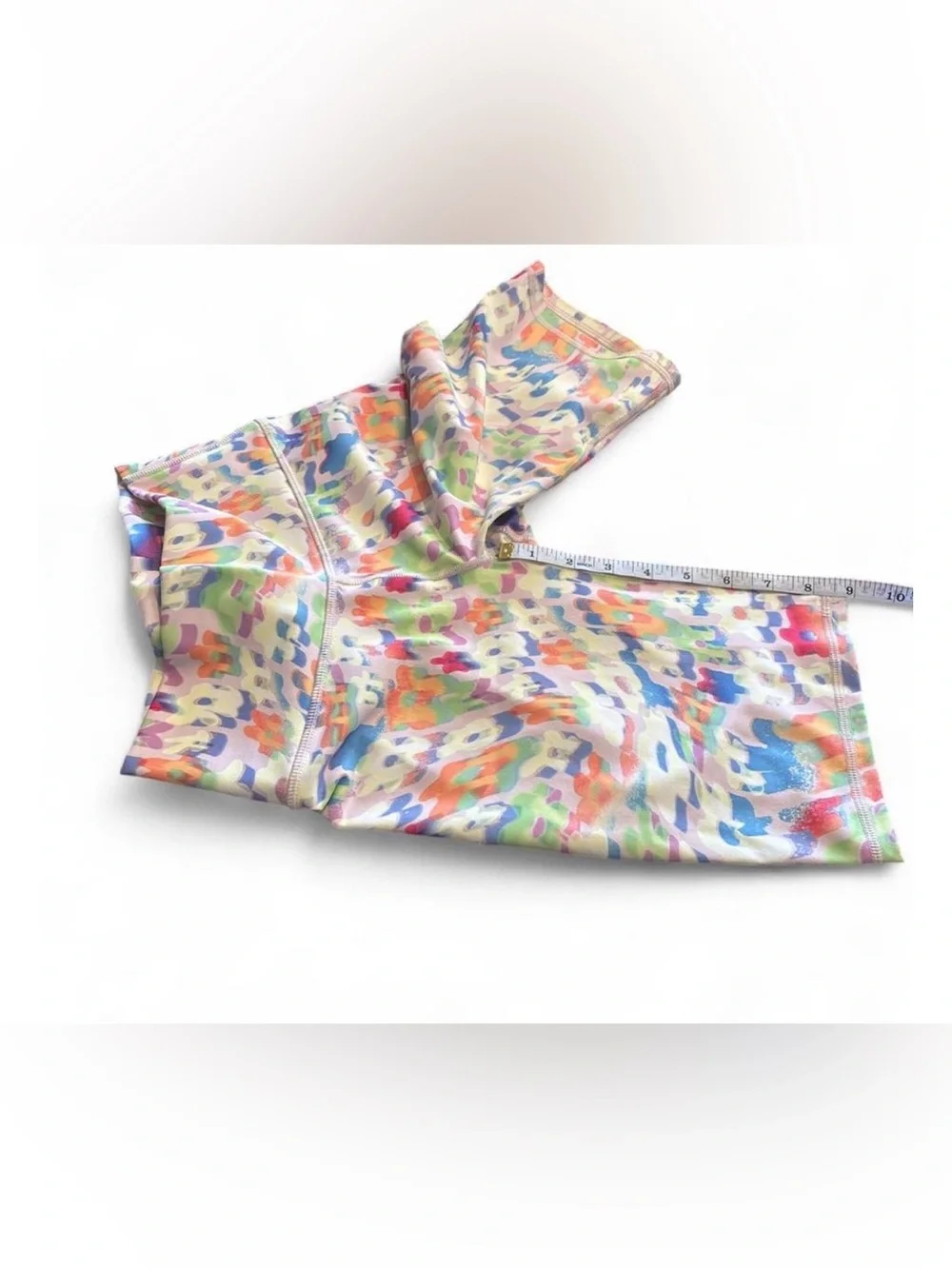 NWT Fabletics Define PowerHold High-Waisted 9'' Shorts New Wave Floral Size XS