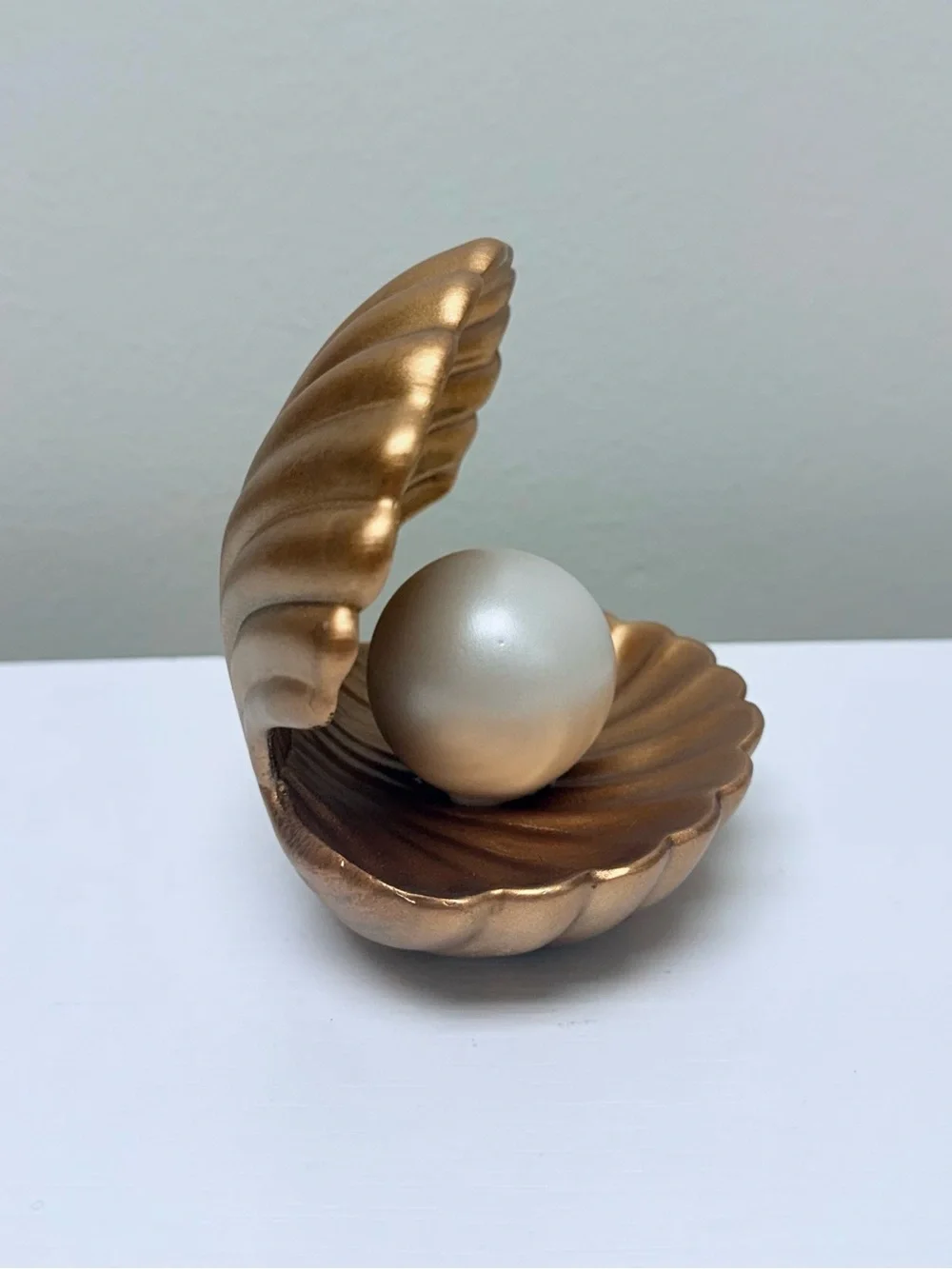 Gold Shell with Pearl, Decorative Resin Figural Target Bullseye's Playground™