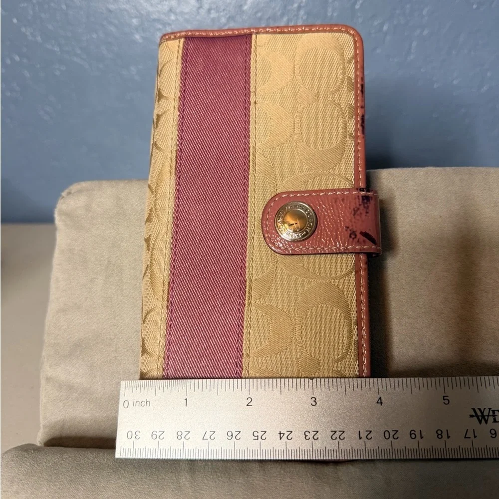Coach beige pink