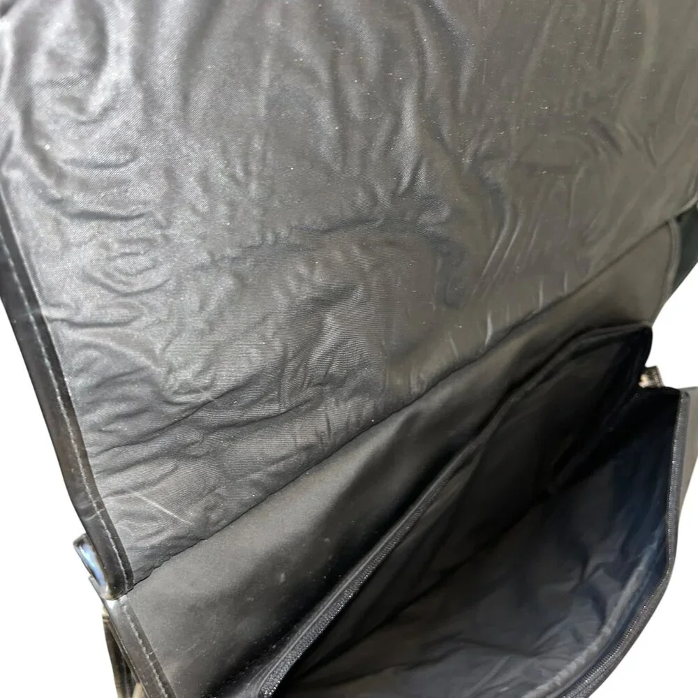 Dunhill black trim minor