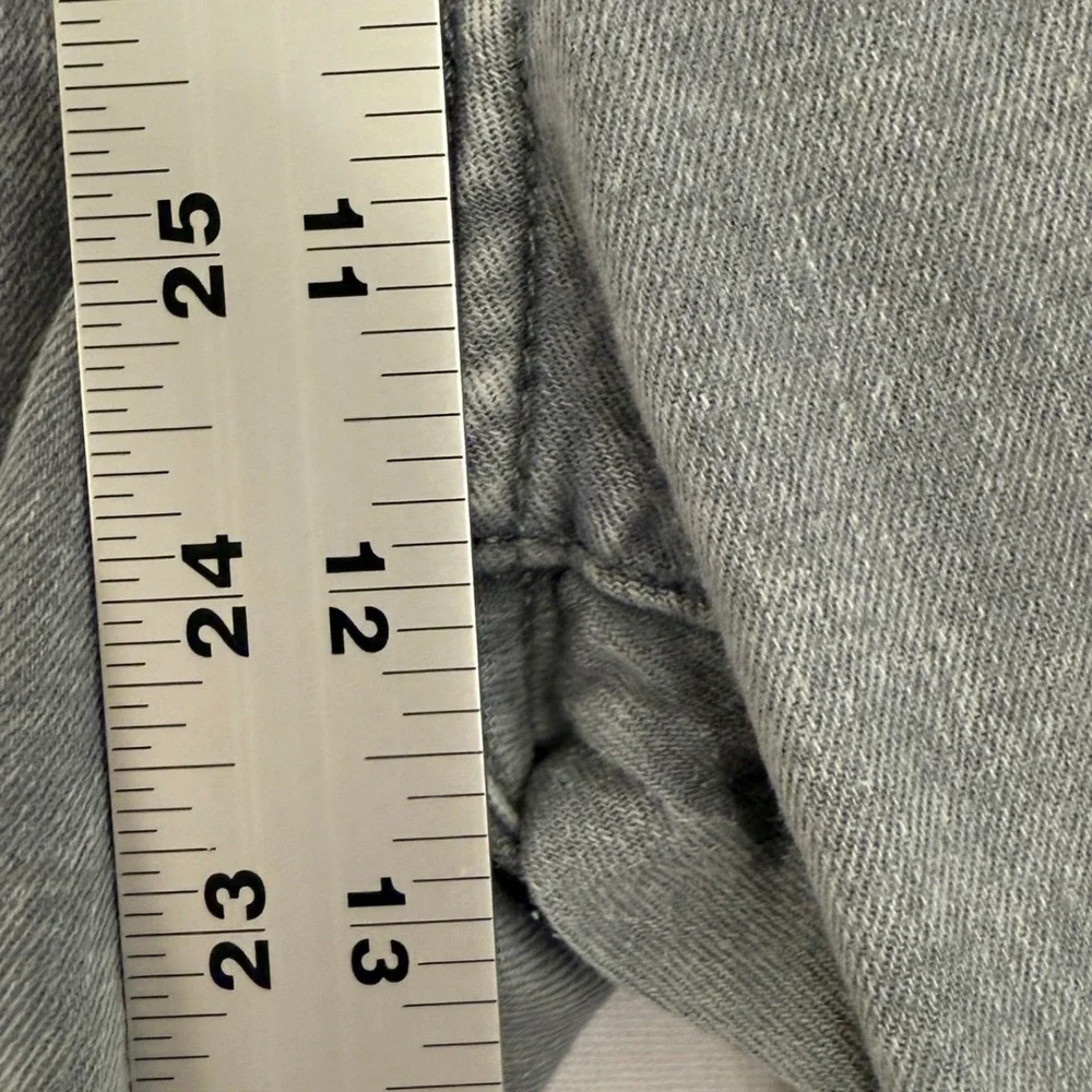Levis levi mile