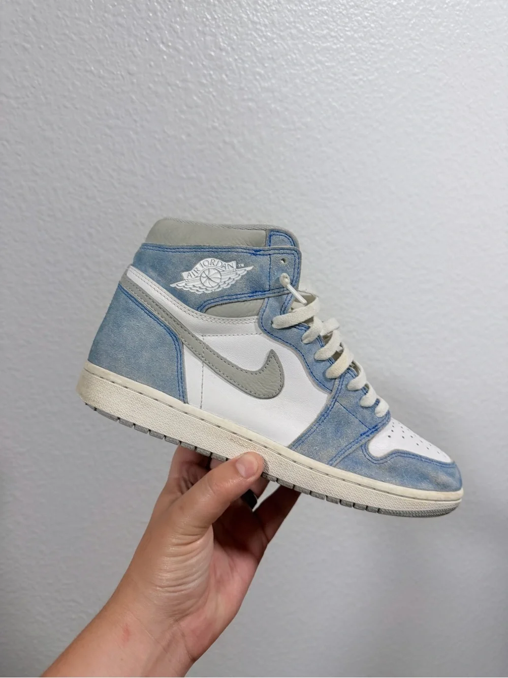 Jordan retro 1 high hyper royal