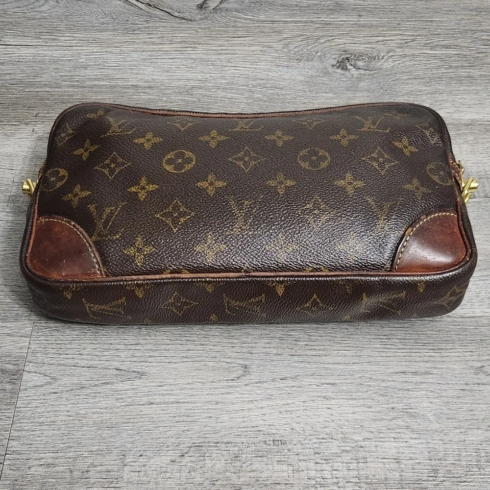 Louis Vuitton‎ Monogram Pochette Bag