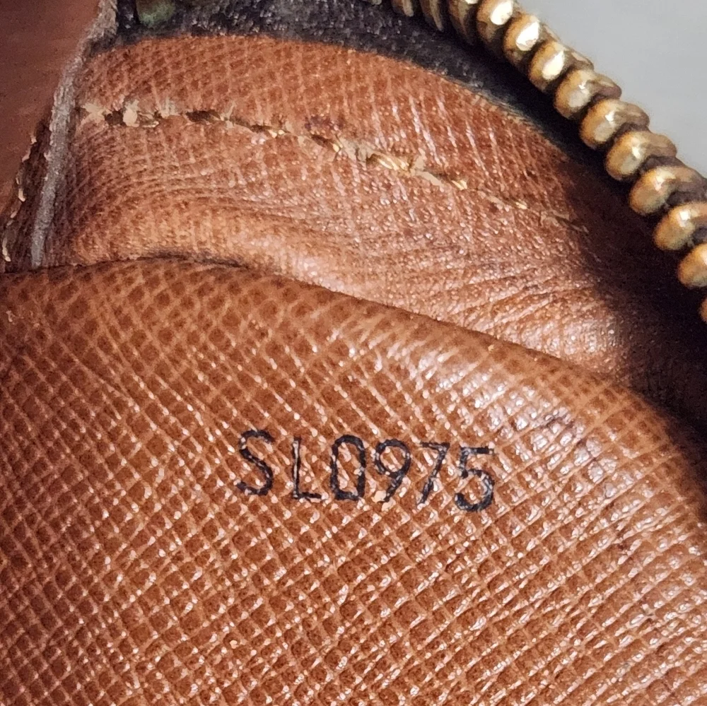 Louis Vuitton‎ Monogram Pochette Bag