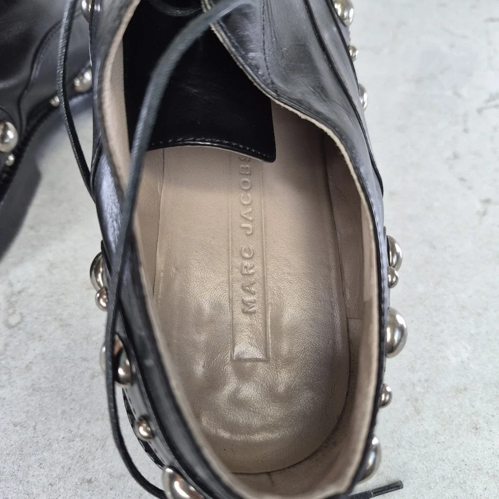 Marc Jacobs few scuffs