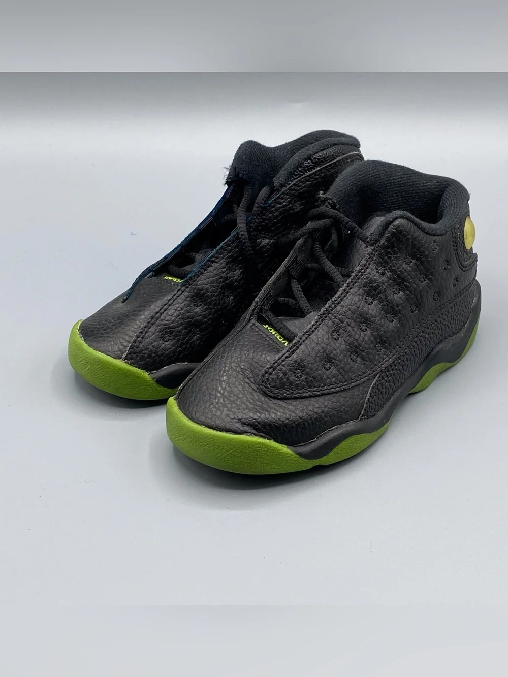 Jordan sleek black