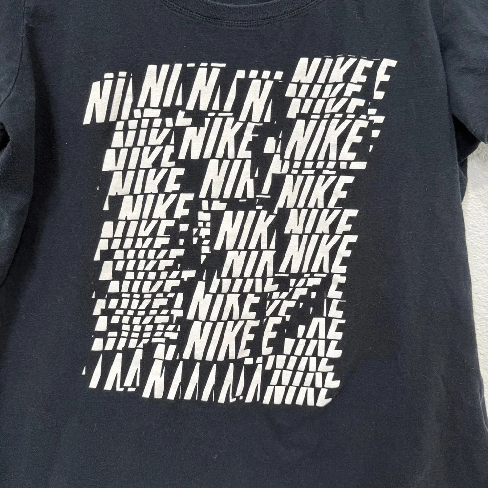 Nike Athletic Cut Tee Shirt Black Size‎ Large Graphic Logo The Nike Tee