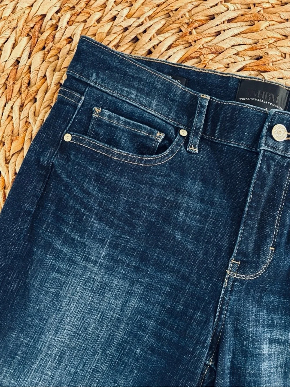 WHBM Everyday Soft Girlfriend Mid Rise Jean