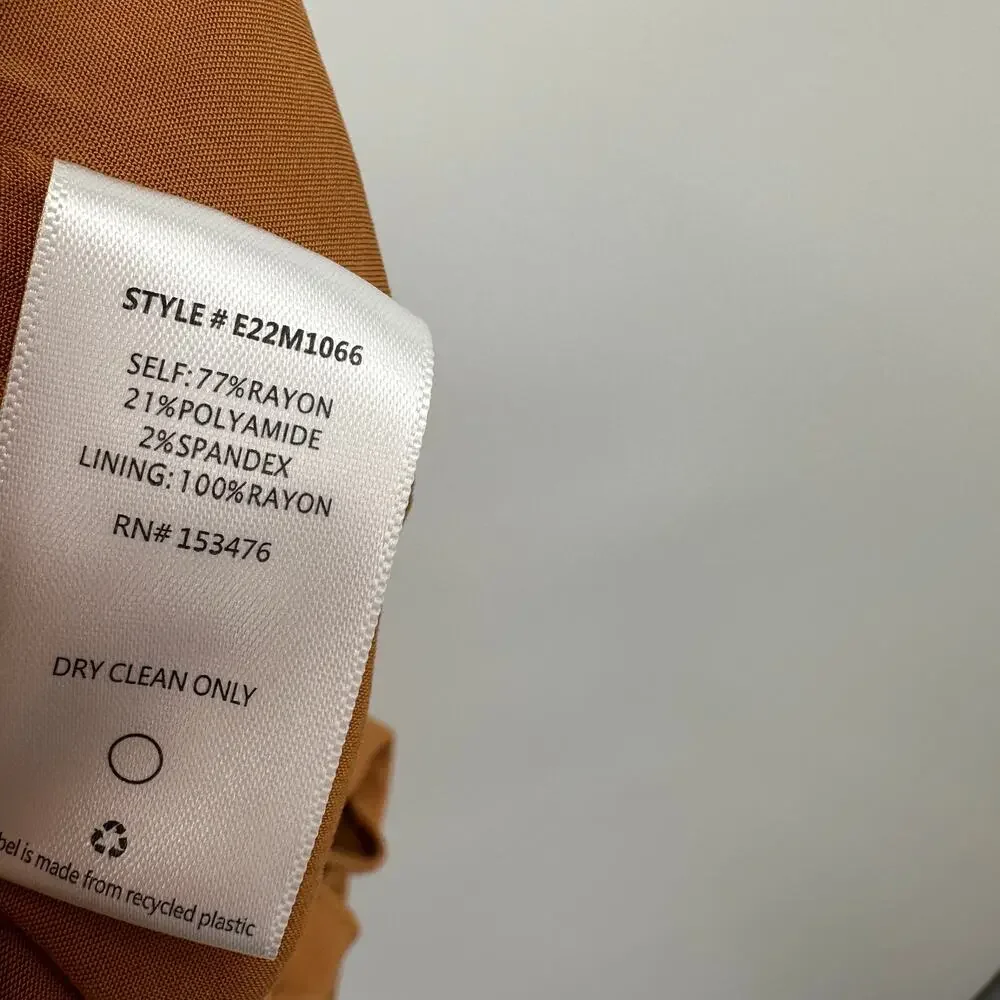 EVEREVE Shane Brown Tie Waist Cotton Short // XS
