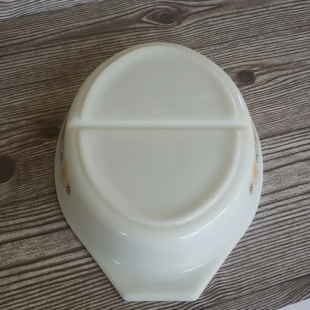 Pyrex qt 12