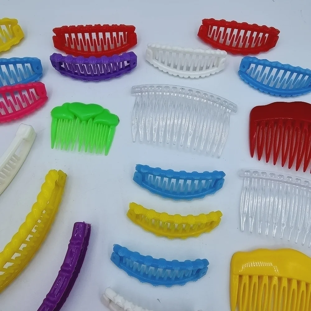 Vintage Banana Clips and Hair Pieces - Lot of 32