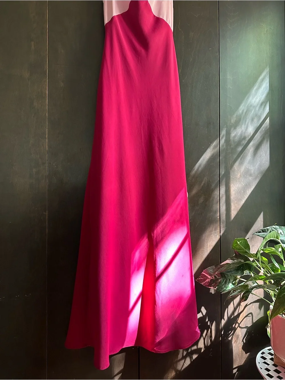 Abercrombie & Fitch sleek slip