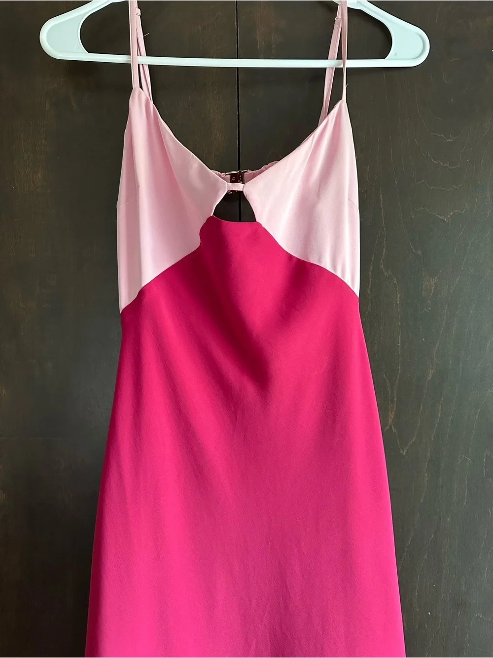 Abercrombie & Fitch sleek slip