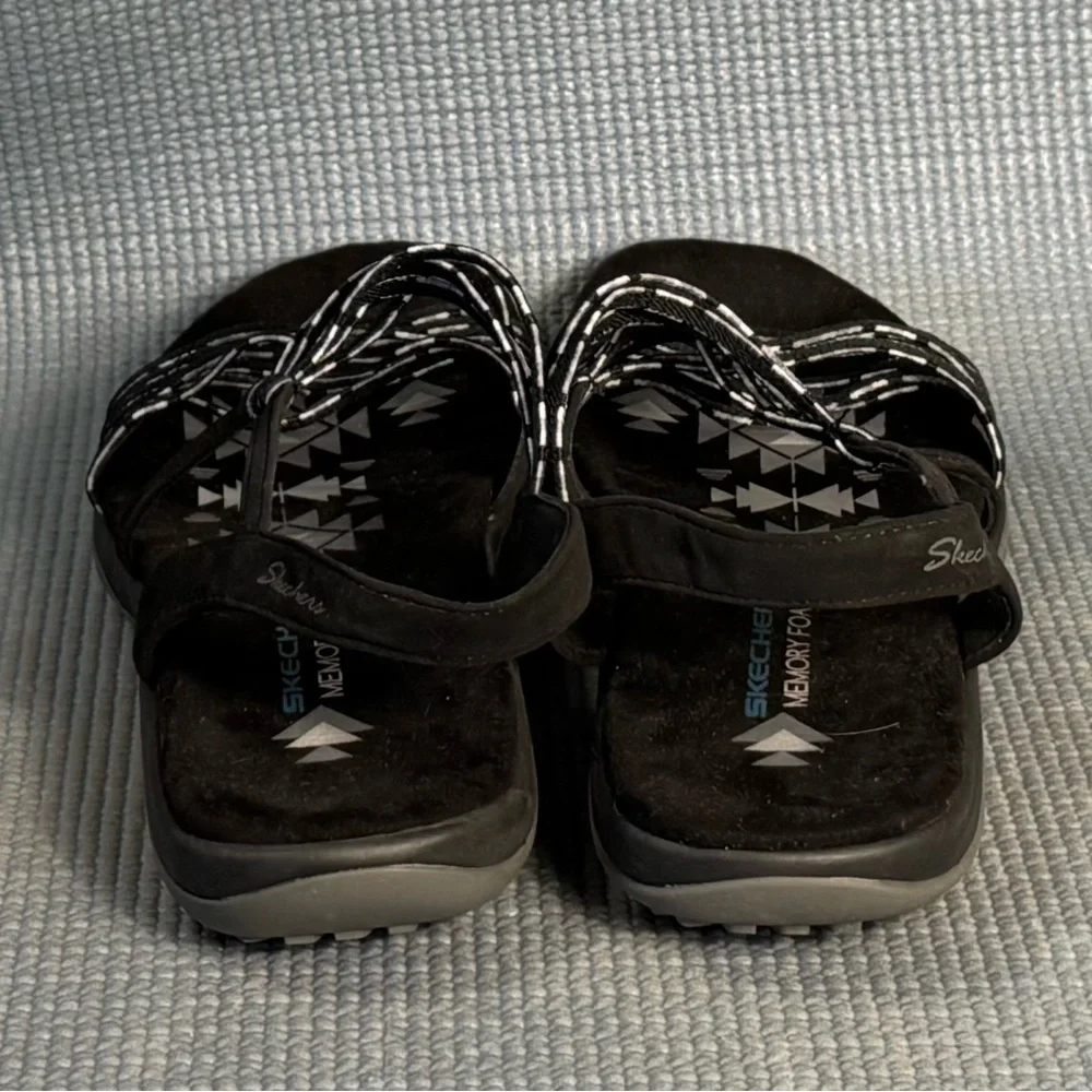 Skechers women reggae
