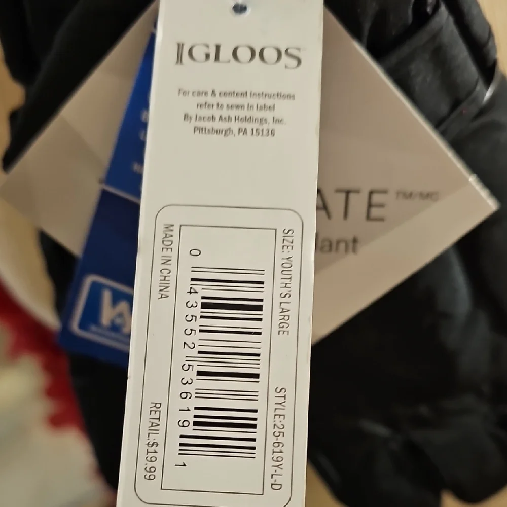 Igloos Black Insulated Gloves Youth Large
