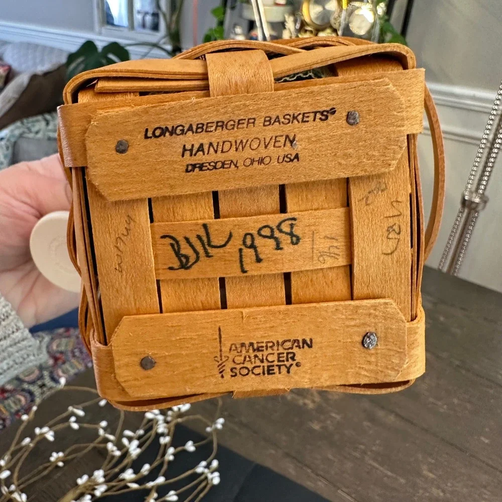Longaberger excellent gently