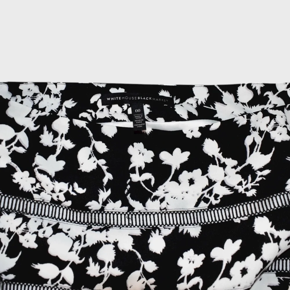 White House Black Market Floral Lattice Pencil‎ Skirt