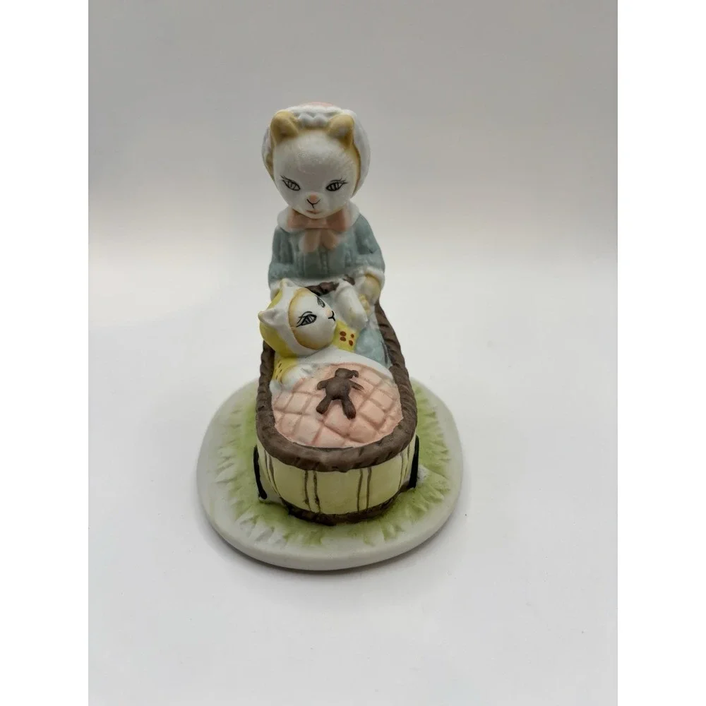 1989 Artmark Figurine Mama Cat Pushing Kitten In Buggy