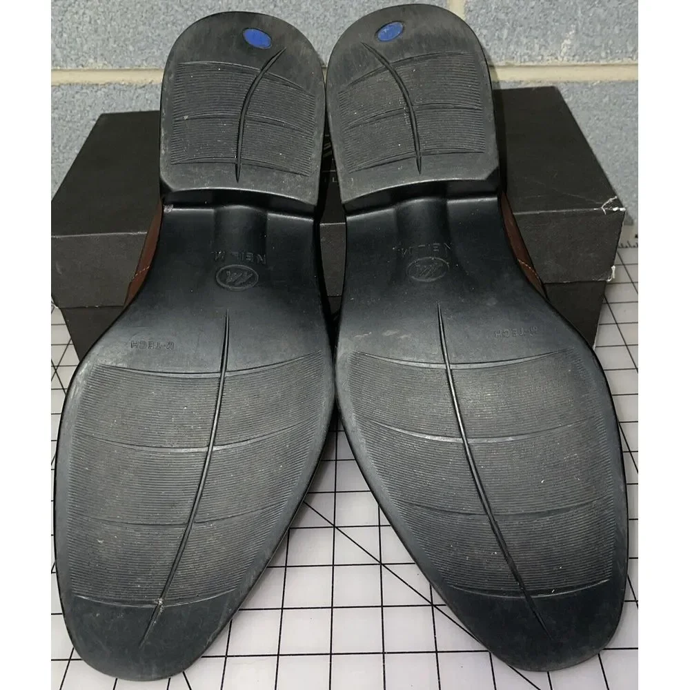 Neil M barely worn