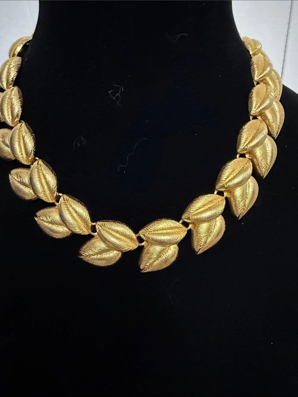 Vintage Gold Tone Leaf Link Statement Necklace | Bold Textured Chunky Necklace