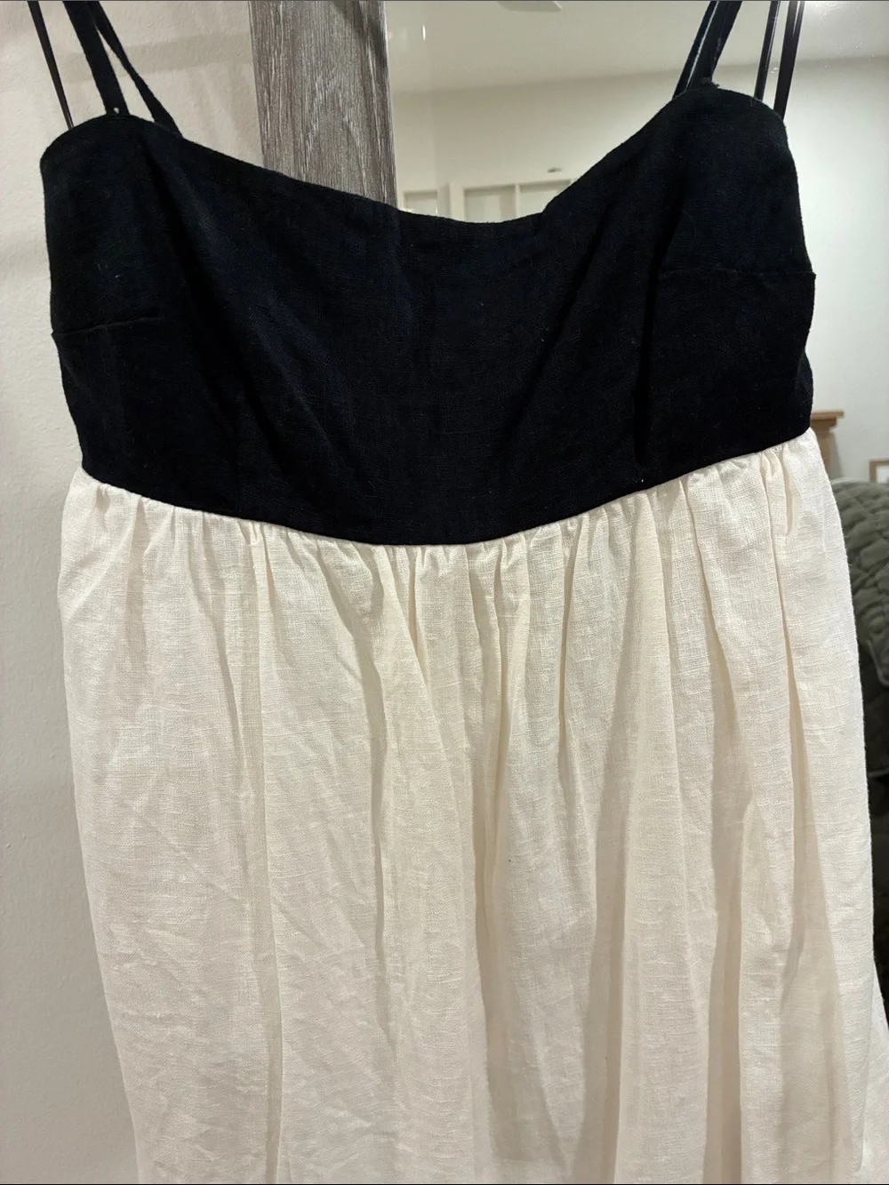 Abercrombie & Fitch chic black