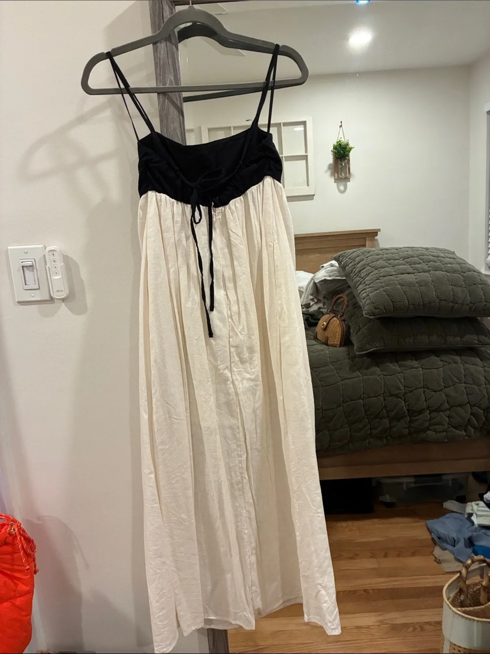 Abercrombie & Fitch chic black