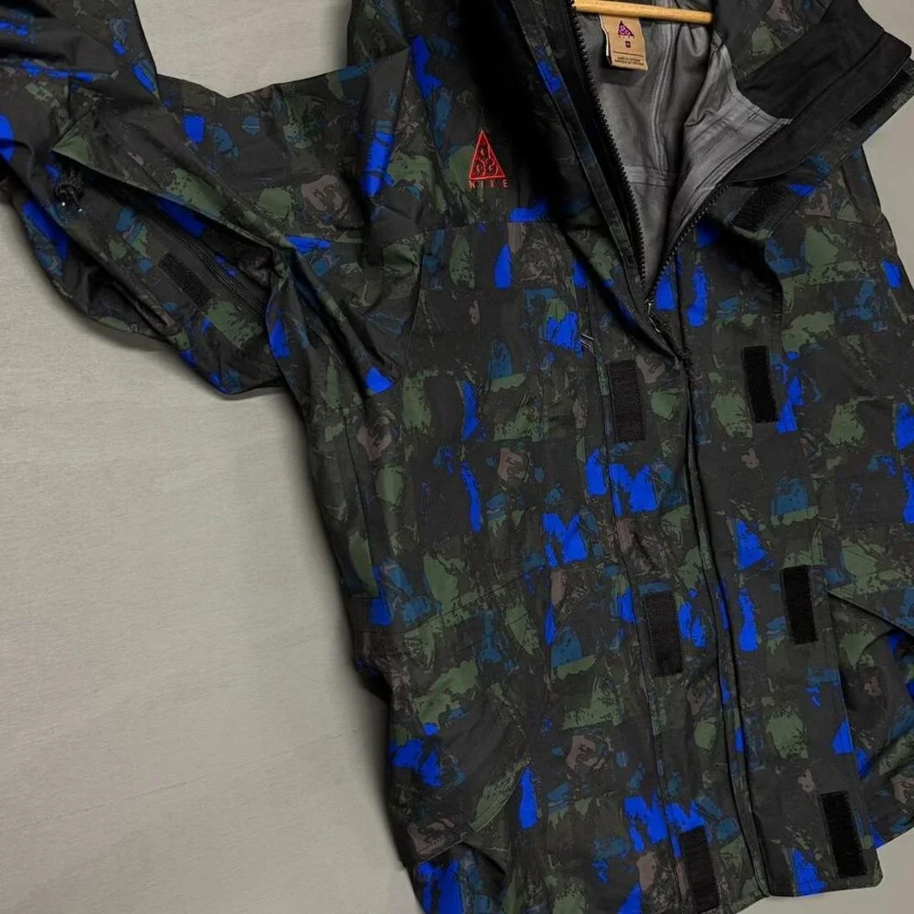 Nike ACG Gore-Tex All Over Print Jacket Multicolor Men's Medium Ci0427‎ 416