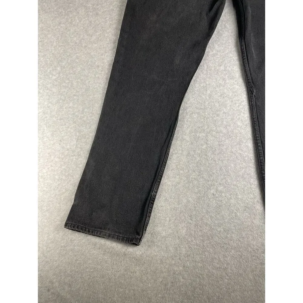 Levis straight fit look
