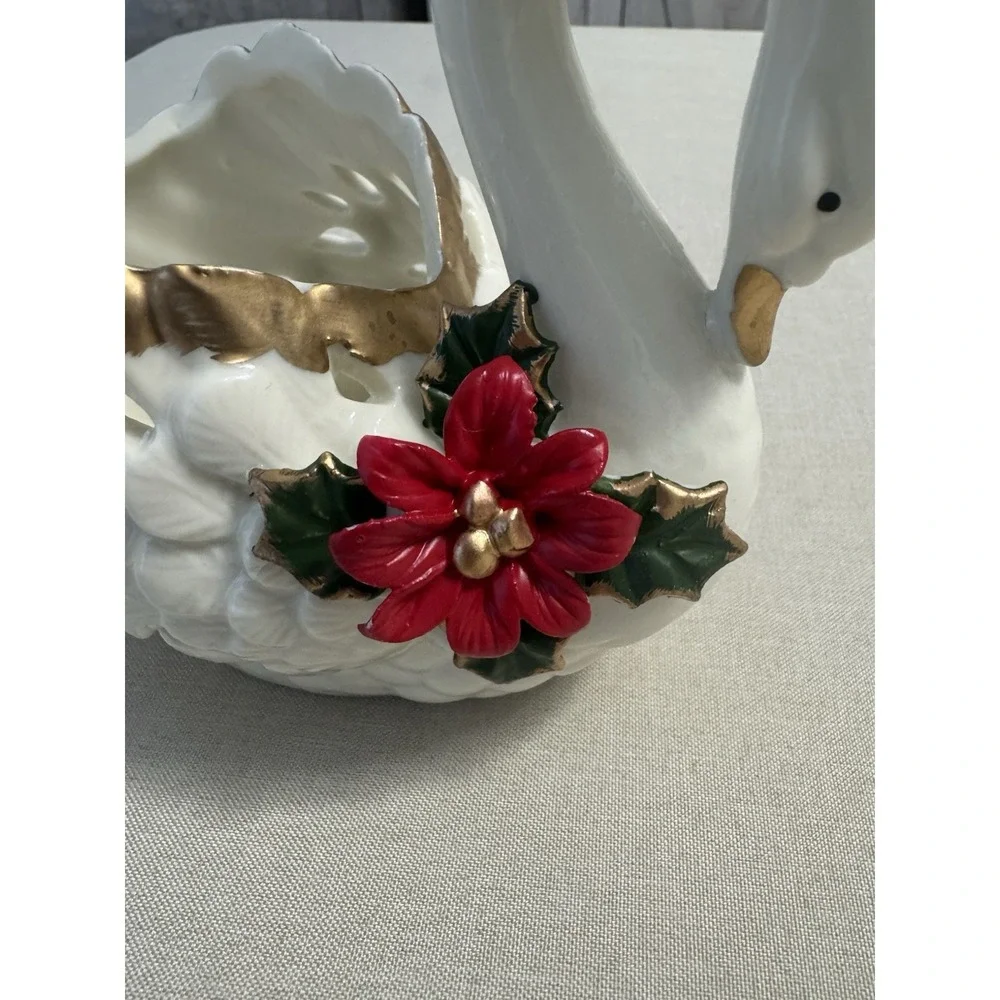 Swan beautiful vintage