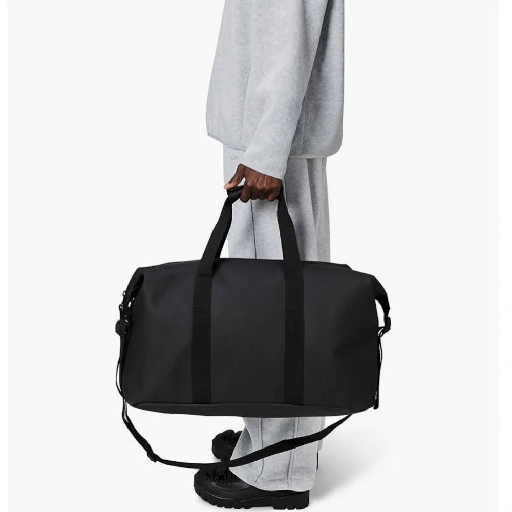 NWT Rains Hilo Weekender Waterproof Duffle Bag in Dune - XL