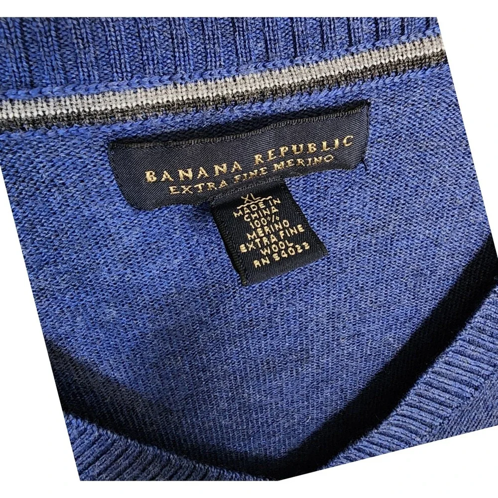 Banana Republic Extra Fine Merino Wool V-Neck Sweater Blue Mens XL‎ Preppy