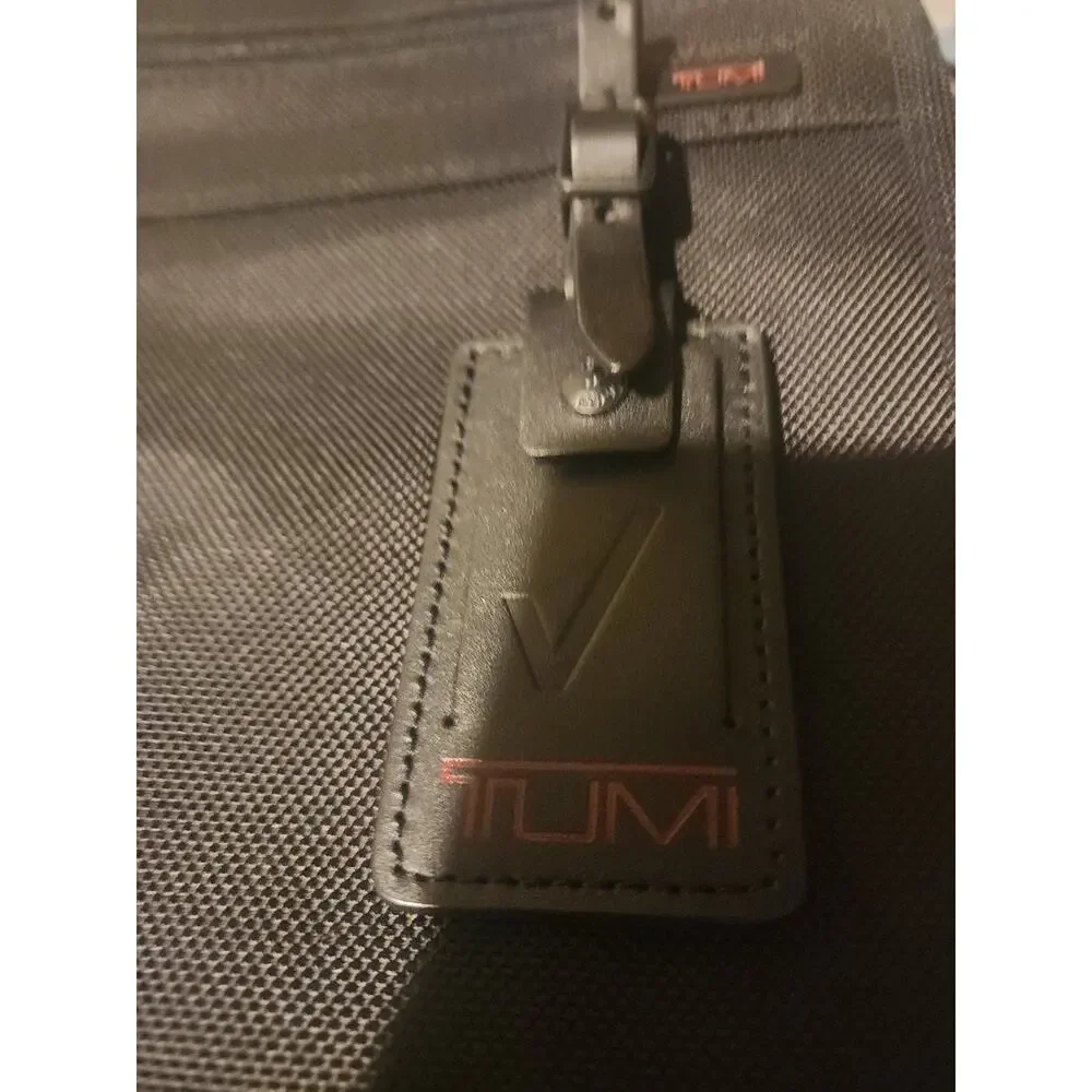 Tumi black 15