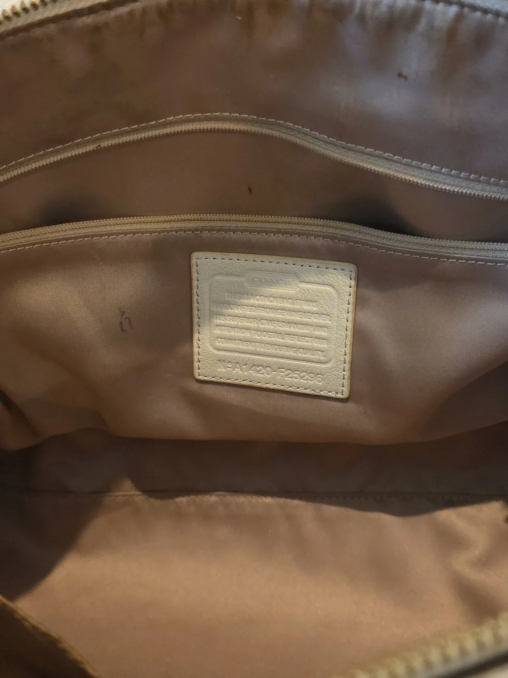 Coach great preloved