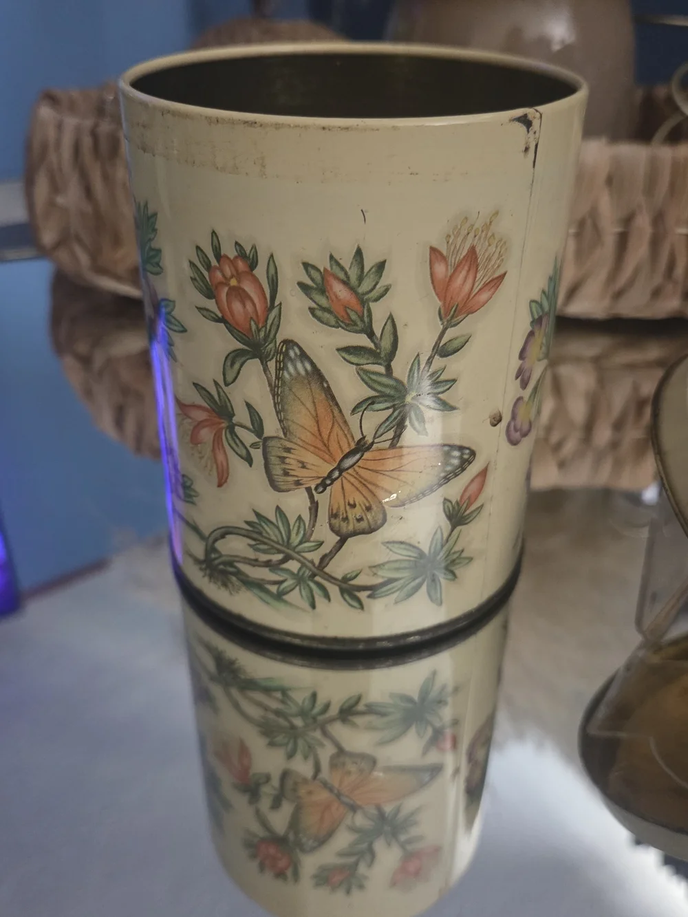N/A charming vintage